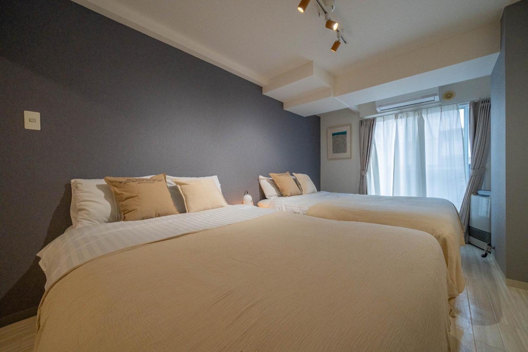 Apartment South 1014