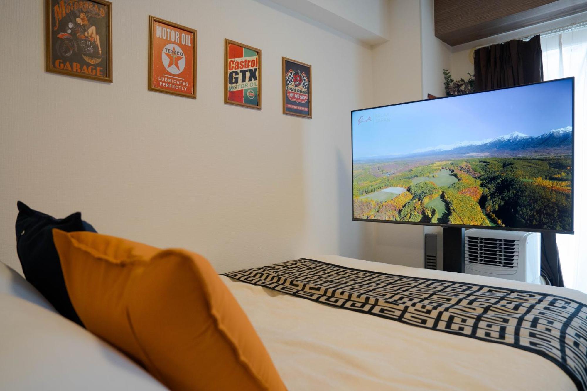 Apartment South 1014